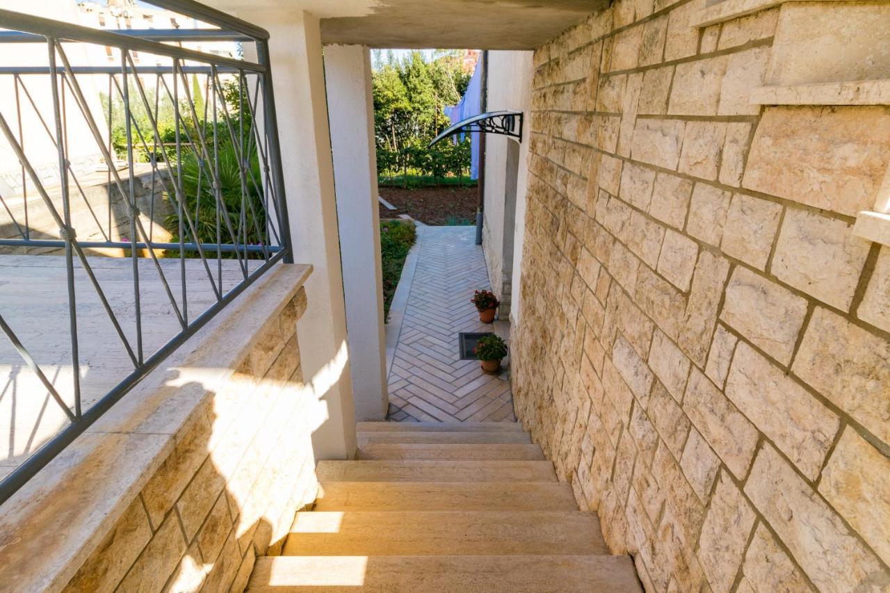 Three Waves Apartment New Pula Exterior foto